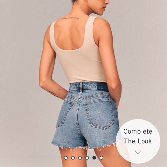 ‼️SOLD‼️ NWT - High Rise Mom Shorts - Ripped Medium Wash - Size 25 | 0 - Picture 8 of 12